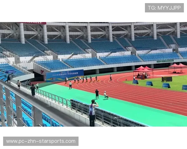 世界田径组织在赛事中加强对观众安全与秩序的管理措施，世界田径联赛